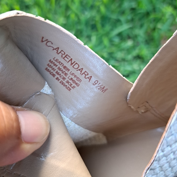 Vicente camuto Arendara Women botines  Size 9.5 M  Leather color  Snake - Picture 5 of 7